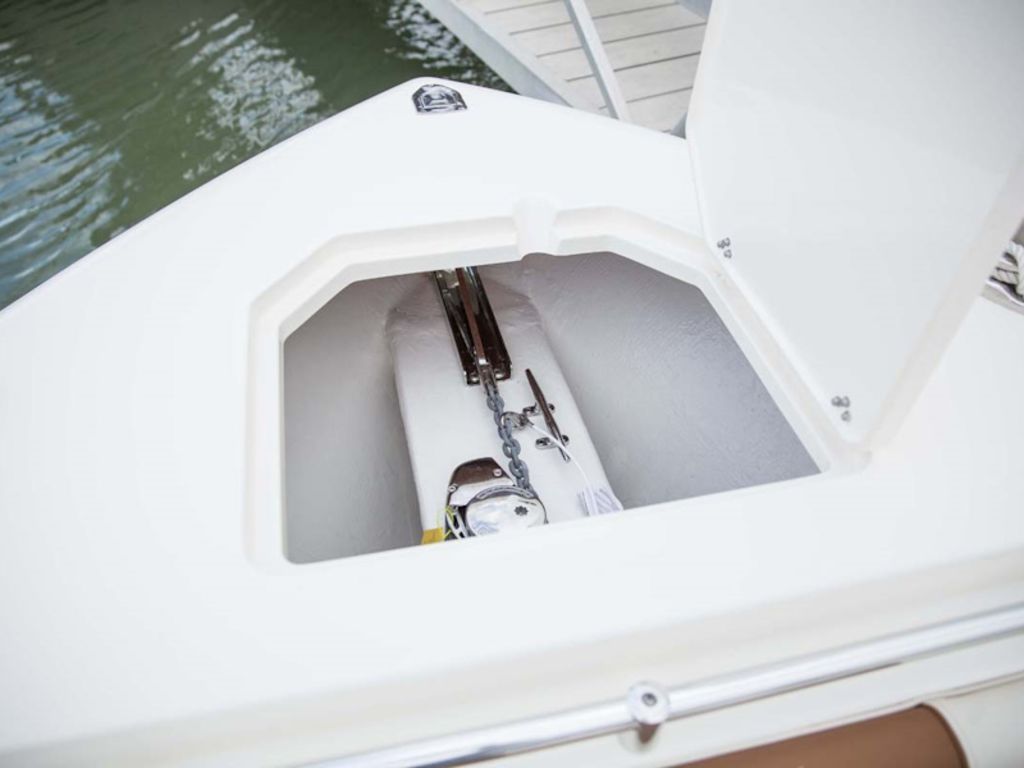 2026 Cobia Boats 320 CC Base