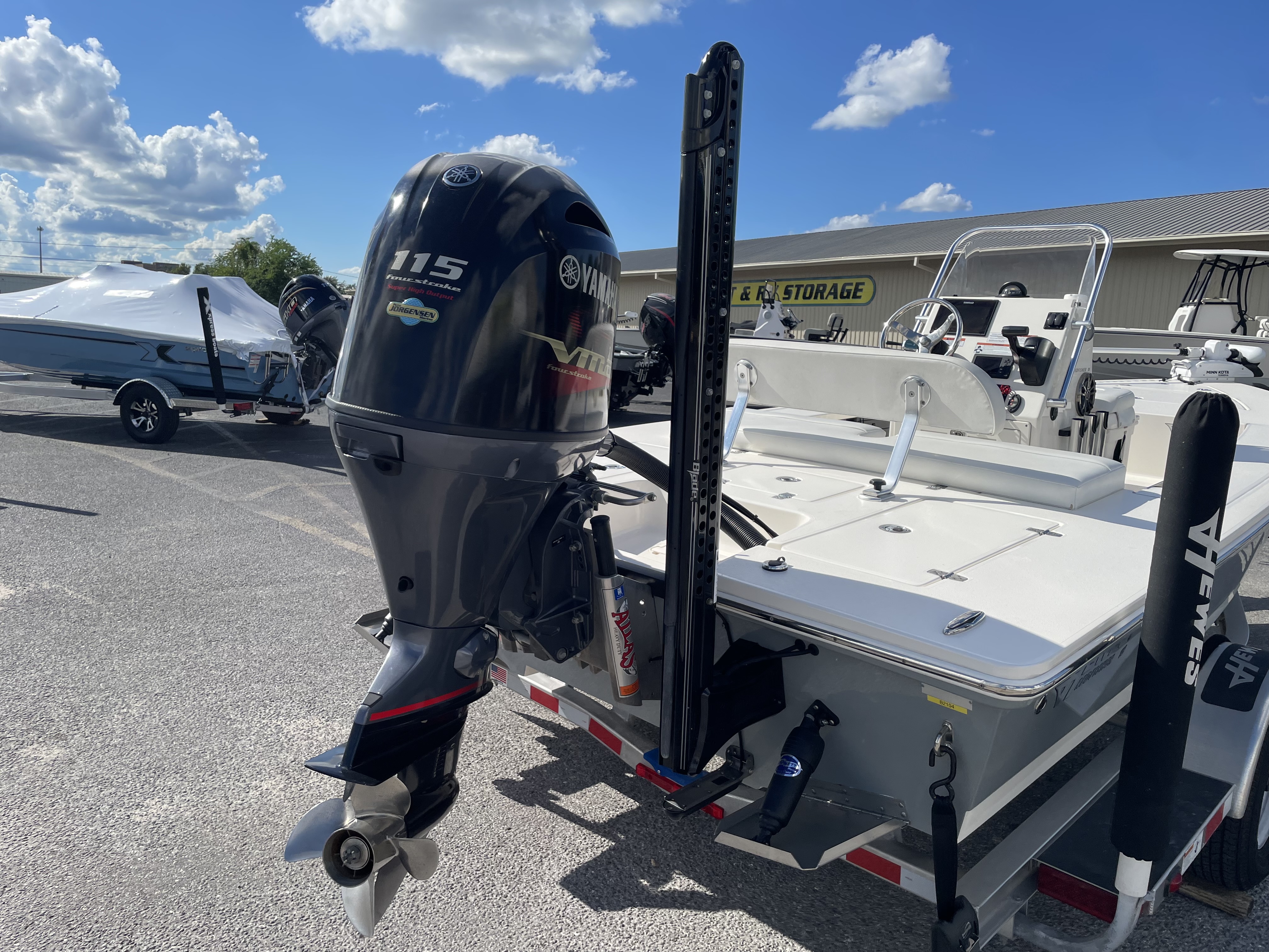 Used 2021 Hewes Redfisher 18