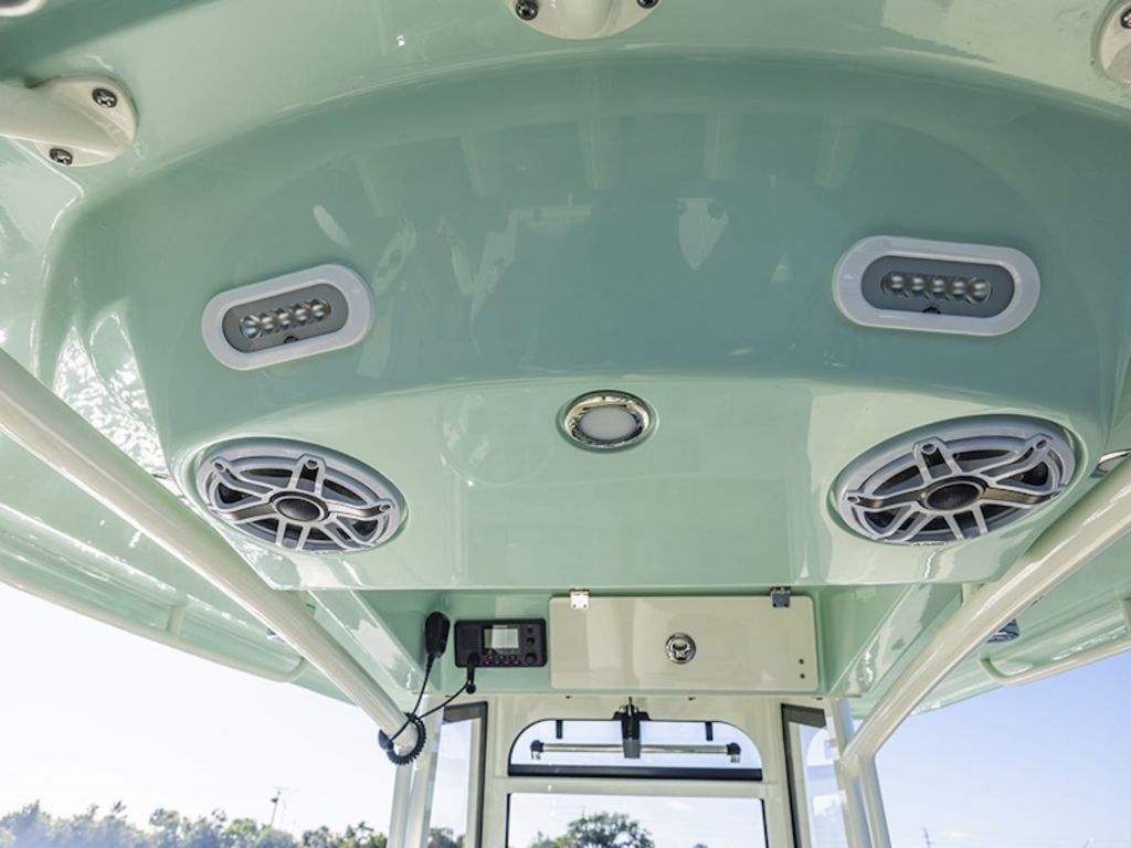 2026 Cobia Boats 265 CC Base