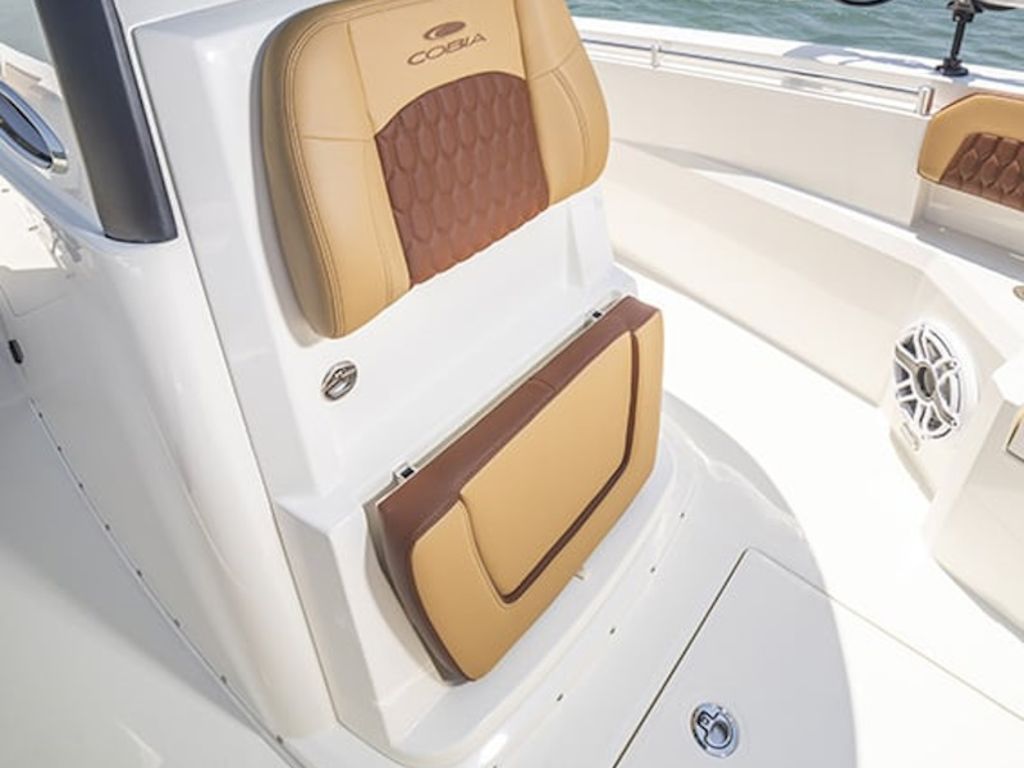 2026 Cobia Boats 265 Open Base