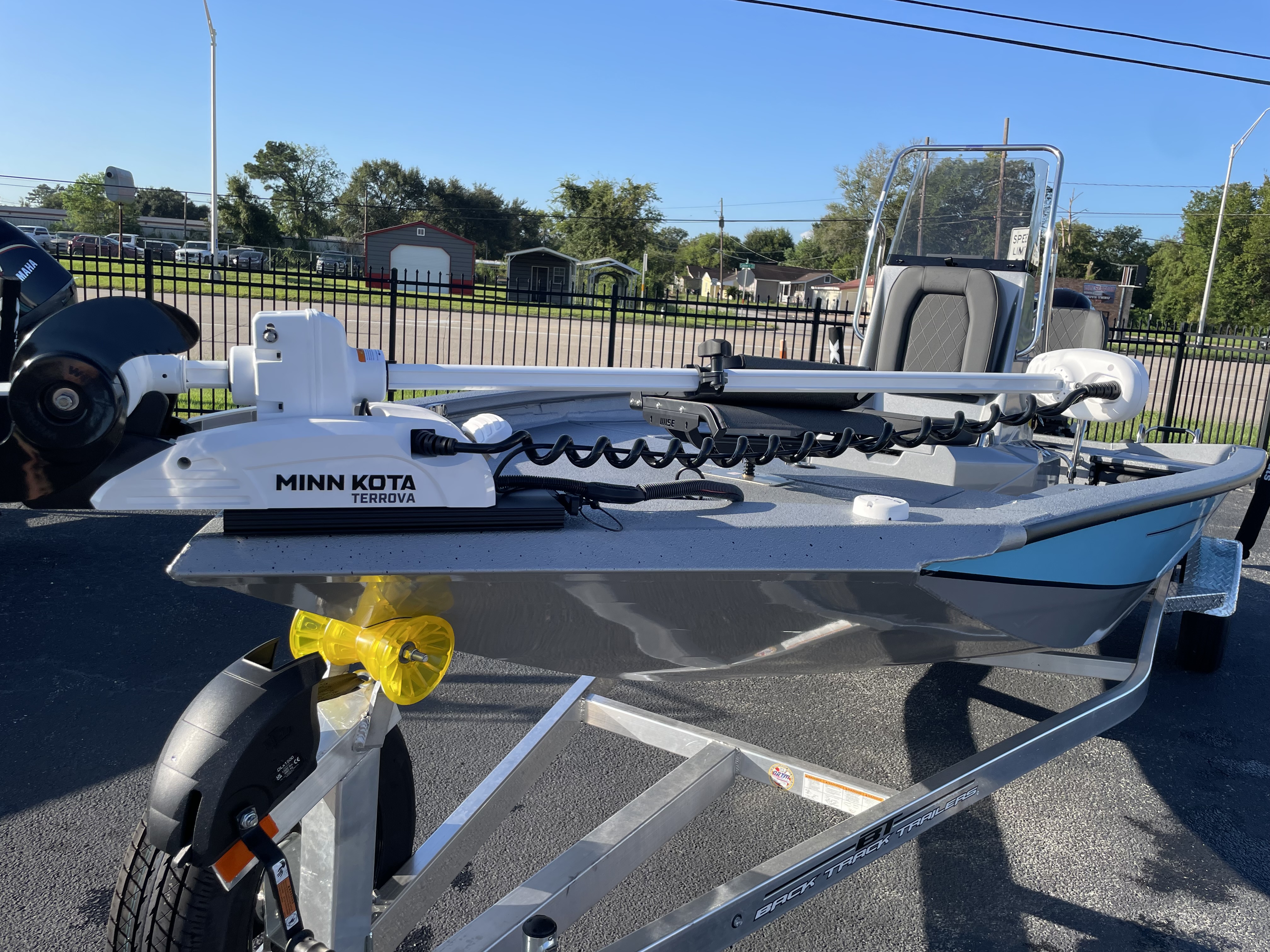 2027 Xpress Boats H20 Bay