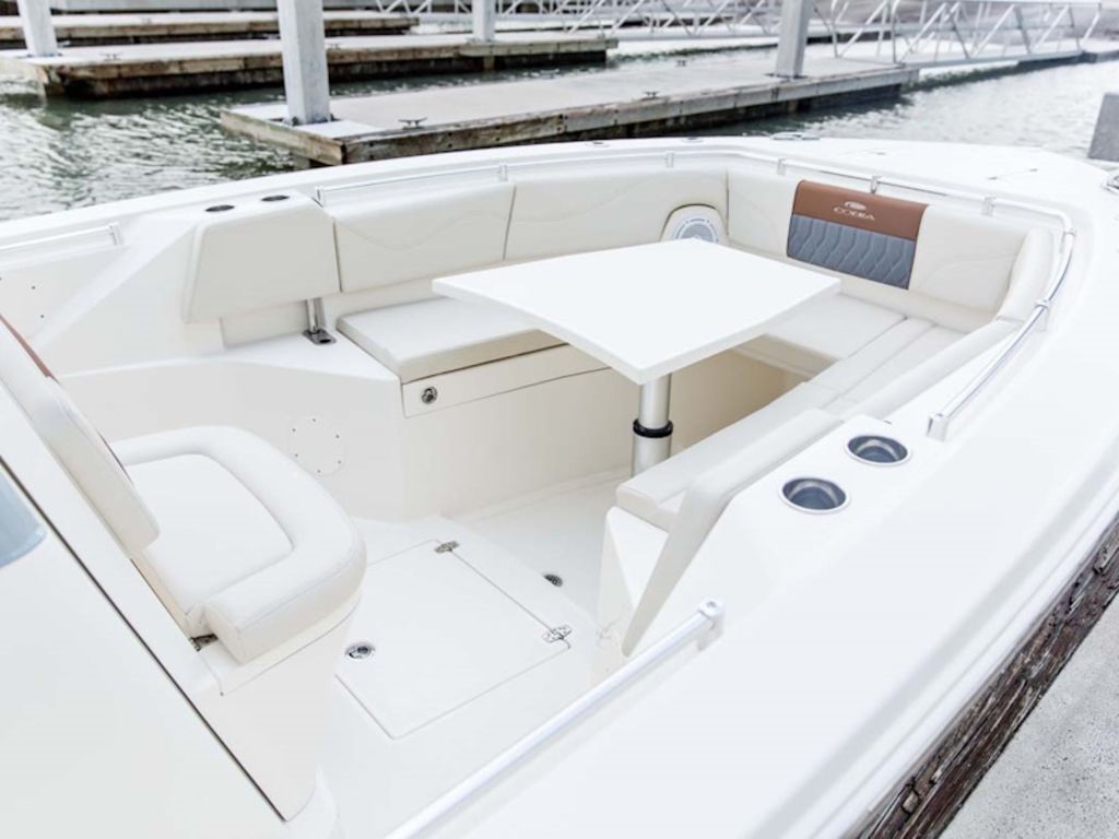 2026 Cobia Boats 320 CC Base