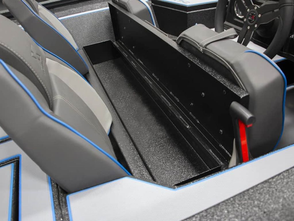 2026 Xpress Boats H17C Base
