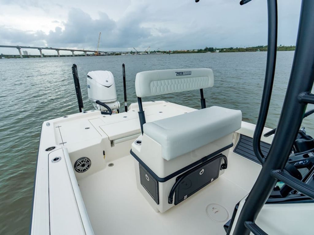 2027 Pathfinder Boats 2600 Hybrid Base
