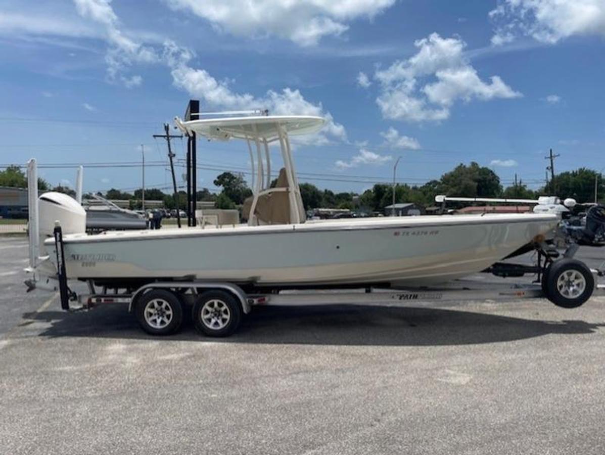 Used 2015 Pathfinder Boats 2600 HPS