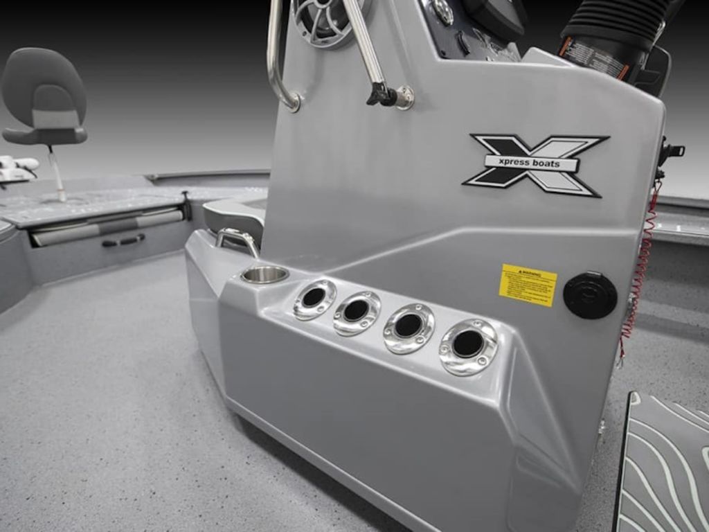 2026 Xpress Boats X23B Base