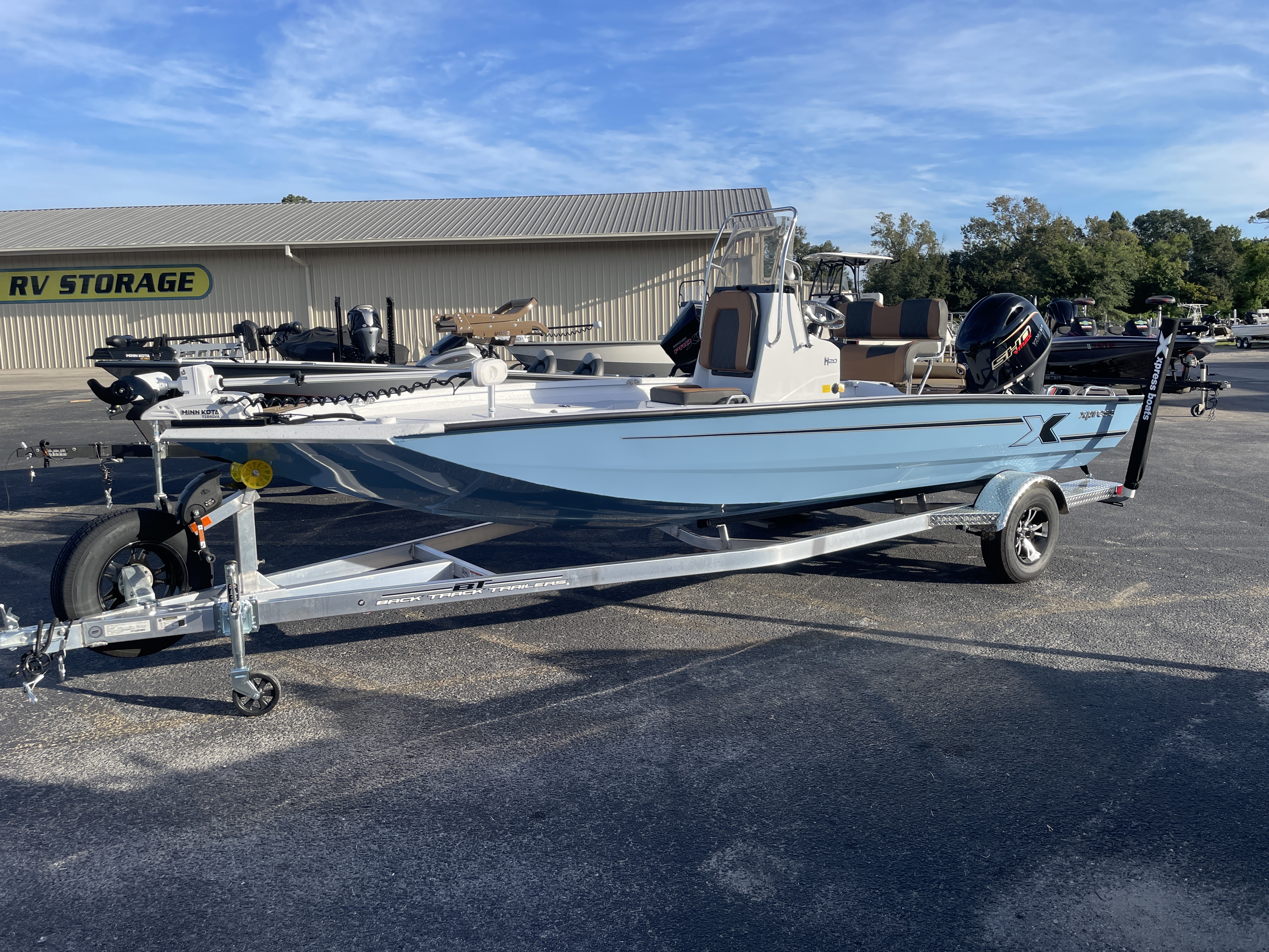 2027 Xpress Boats H20 Bay