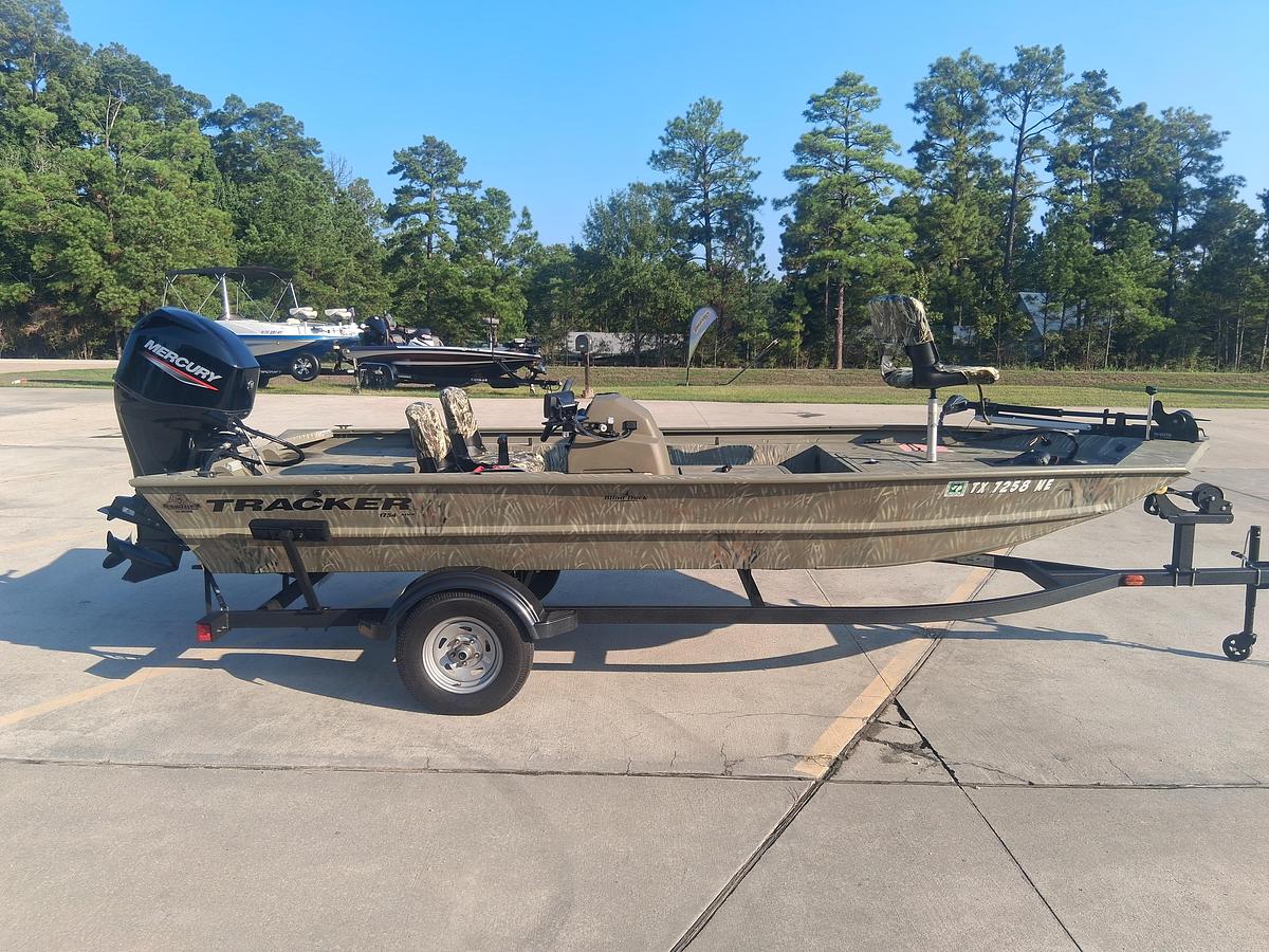 Used 2025 Tracker 1754 SC