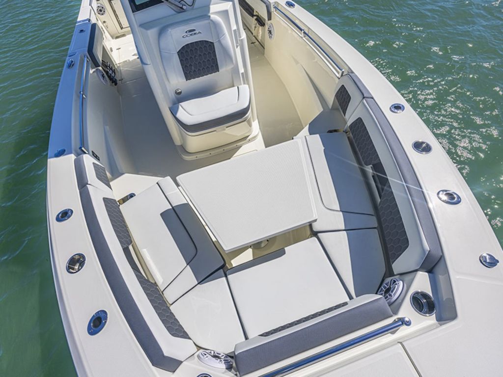 2026 Cobia Boats 265 CC Base