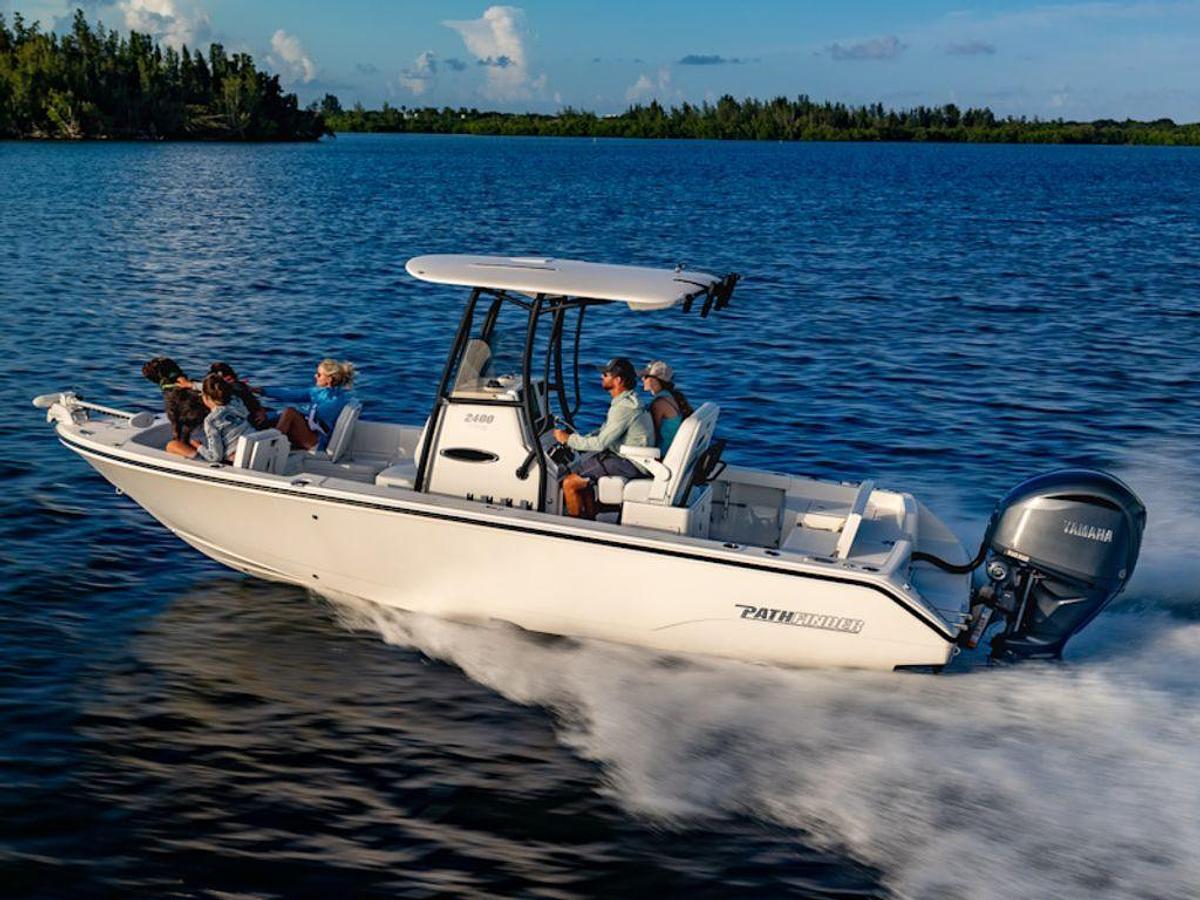 2027 Pathfinder Boats 2400 Hybrid Base