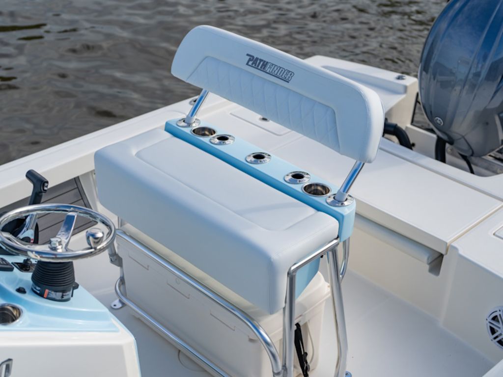 2027 Pathfinder Boats 2200 Hybrid Base
