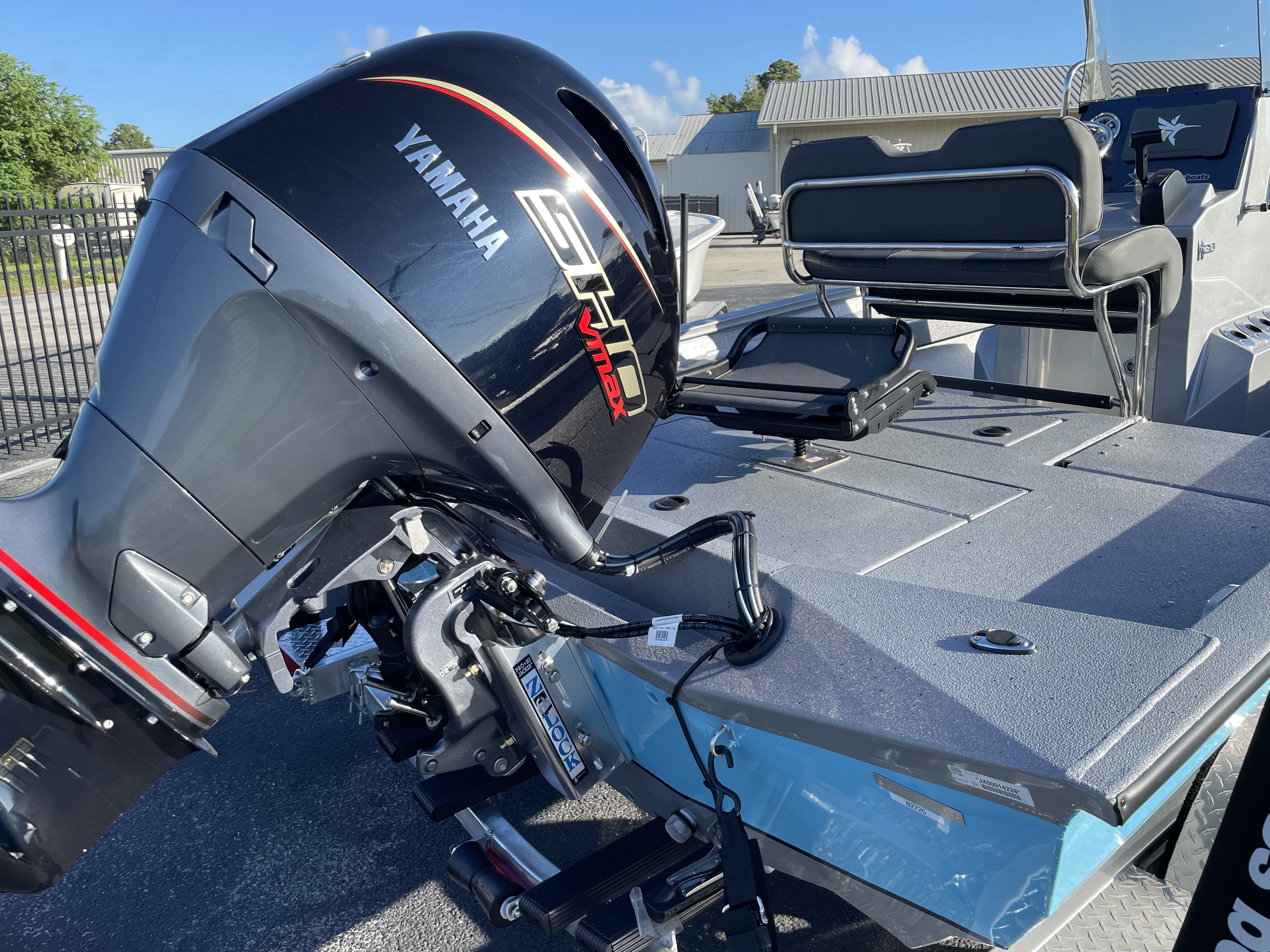 2027 Xpress Boats H20 Bay