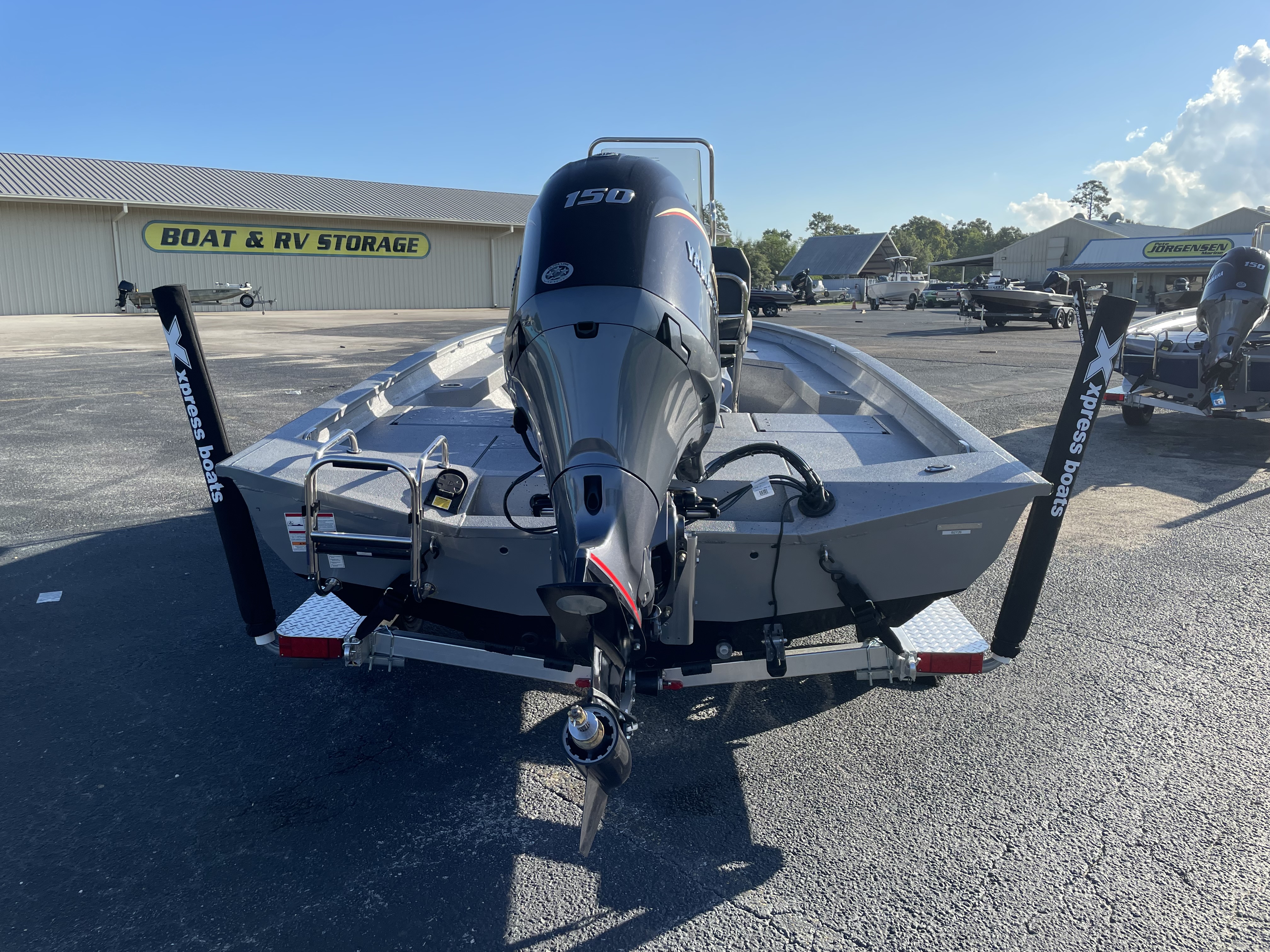 2027 Xpress Boats H20 Bay