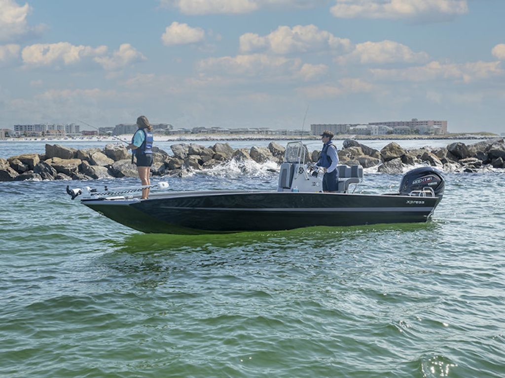2026 Xpress Boats X23B Base