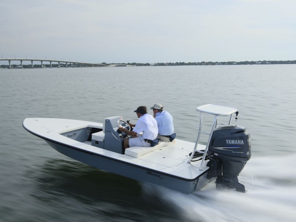 2026 Maverick Boats 18 HPX-V Base
