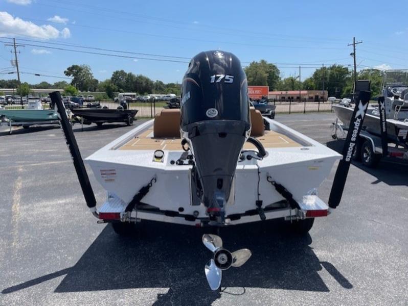 2026 Xpress Boats H20 Bass