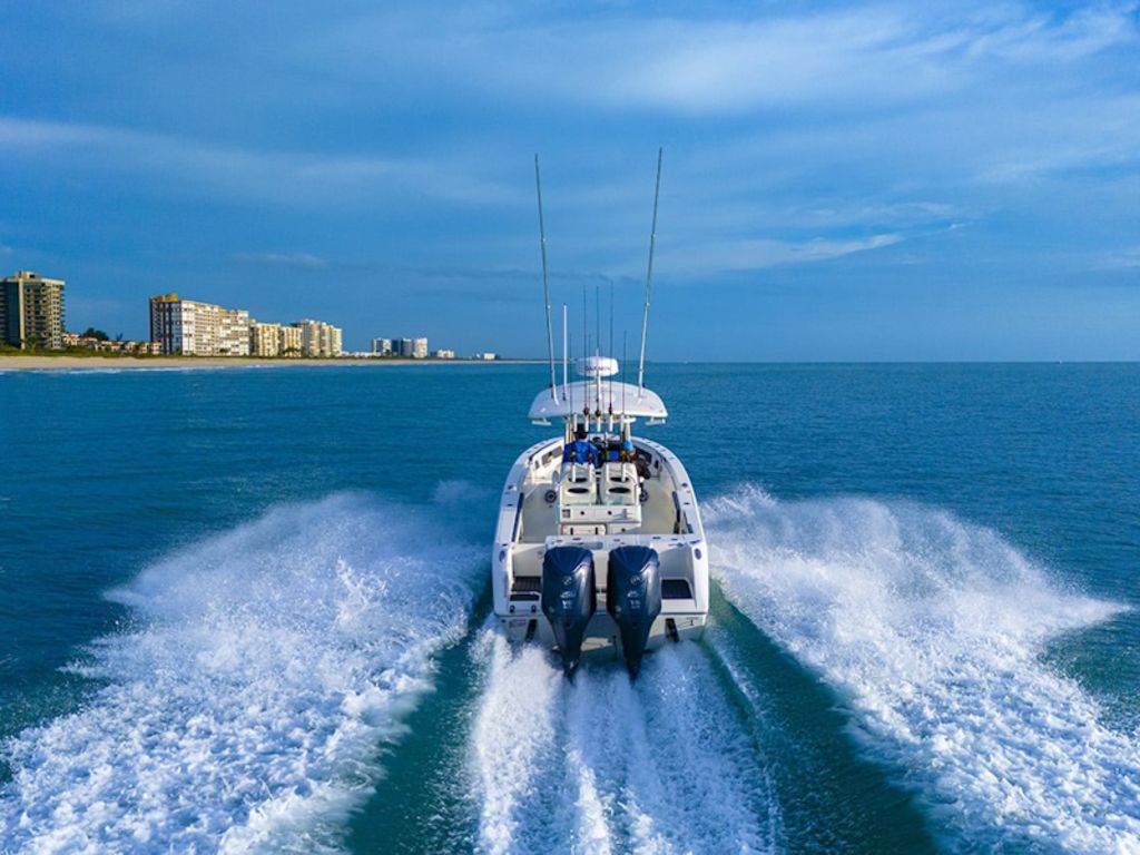 2026 Cobia Boats 265 CC Base
