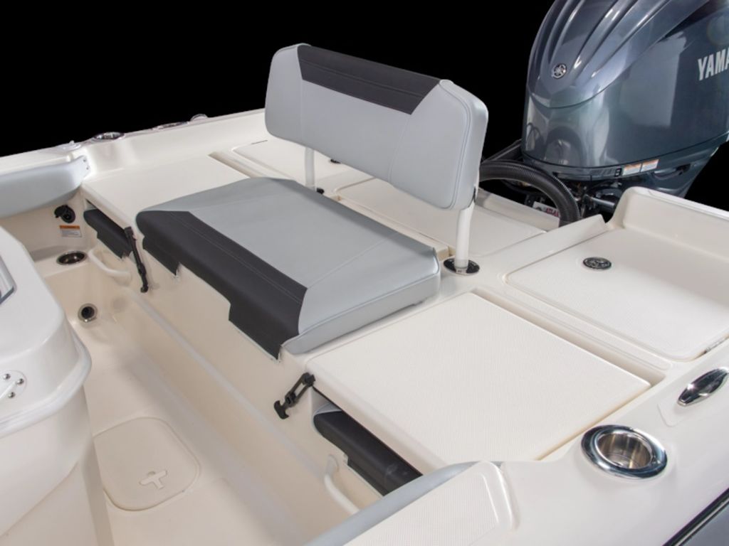 2026 Skeeter SX2550 Family Base