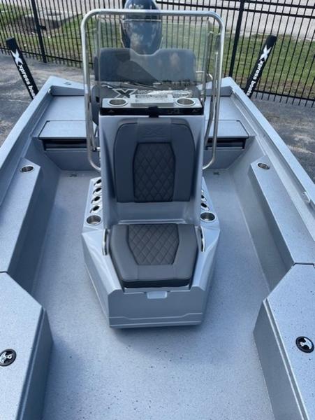 2027 Xpress Boats H20 Bay