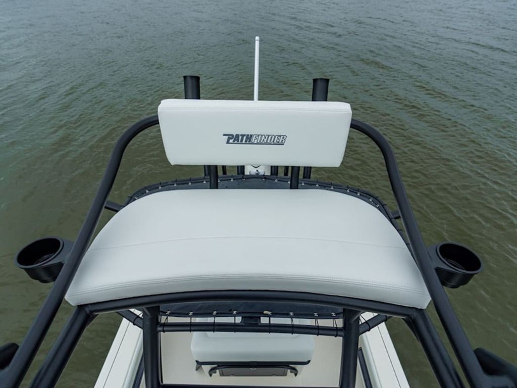 2027 Pathfinder Boats 2600 Hybrid Base