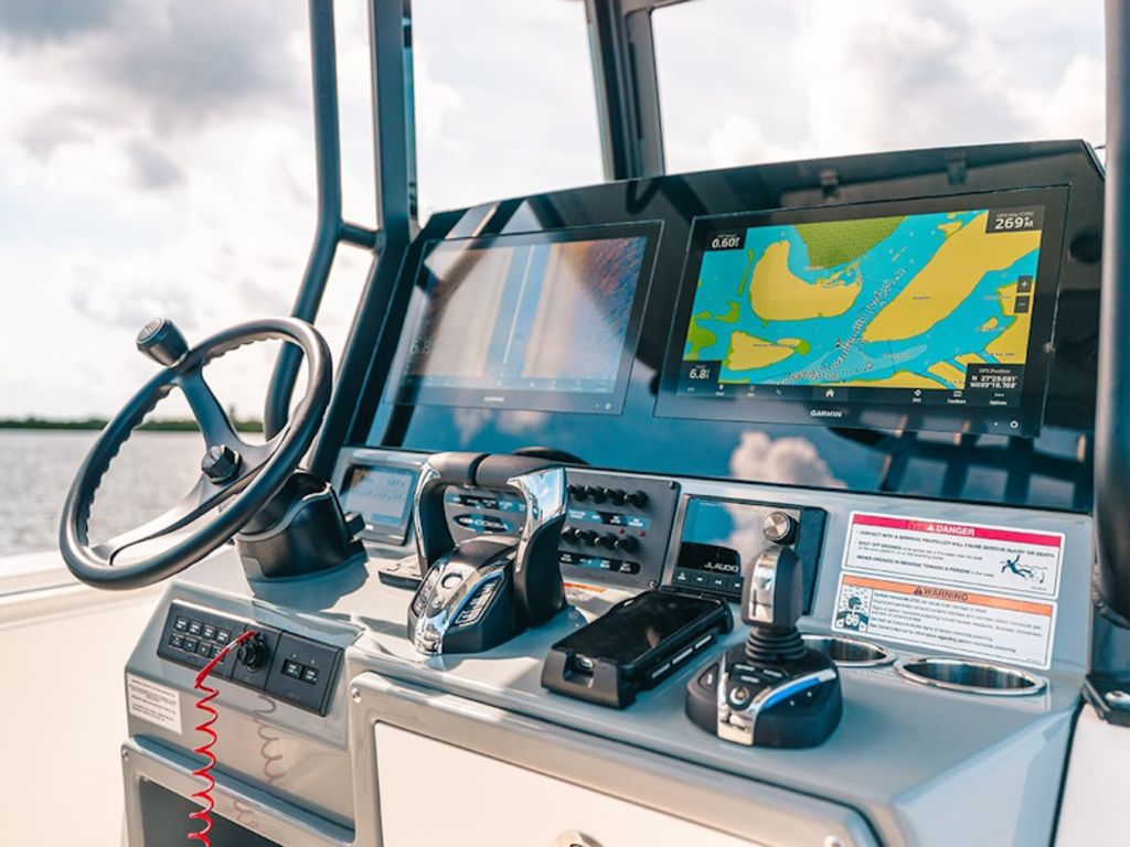2026 Cobia Boats 285 Open Base