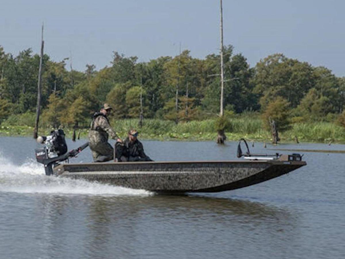 2026 Xpress Boats BAYOU 180 Base