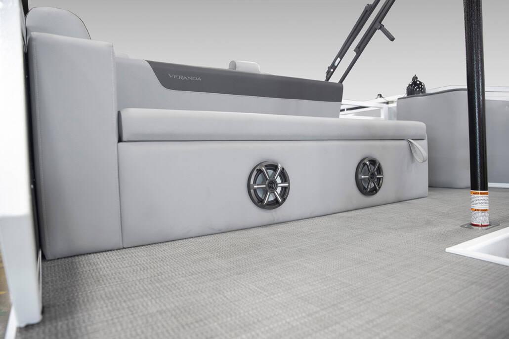VR235VL