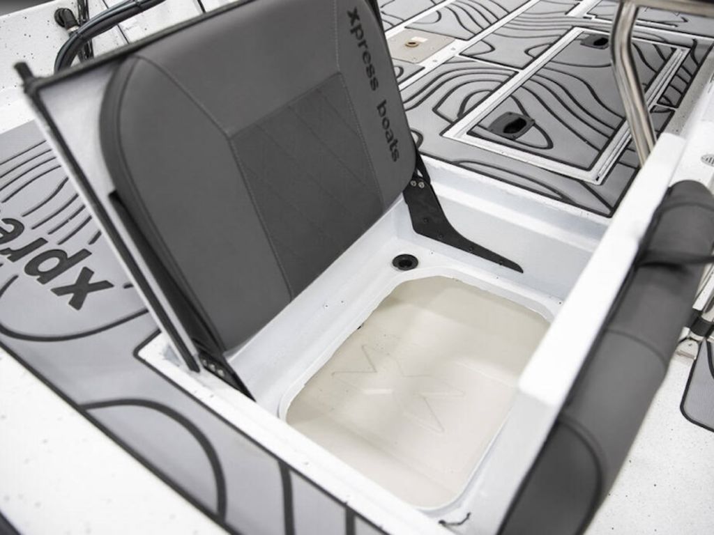 2026 Xpress Boats SW20B Base