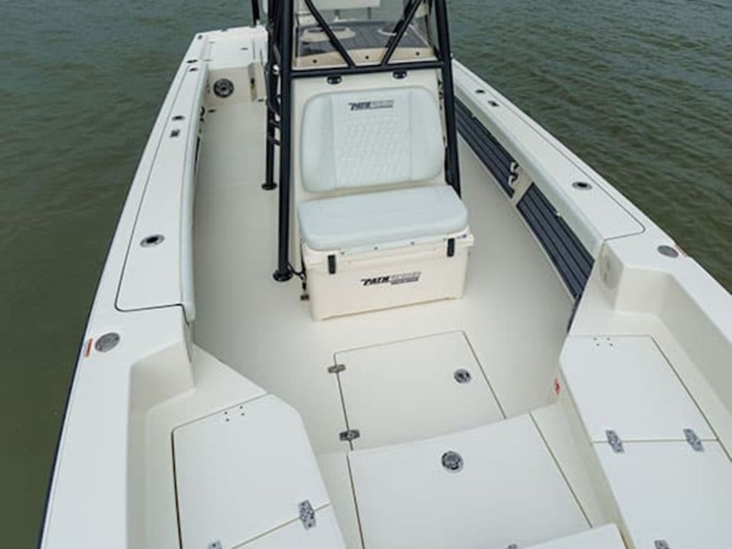 2027 Pathfinder Boats 2600 Hybrid Base