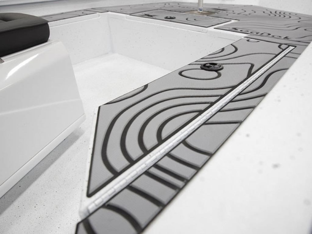2026 Xpress Boats SW20B Base