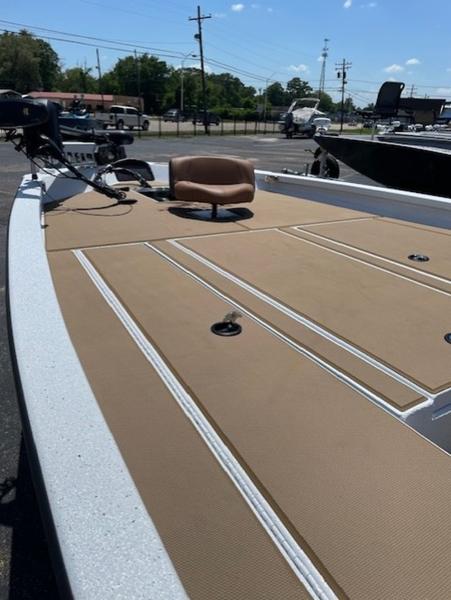 2026 Xpress Boats H20 Bass