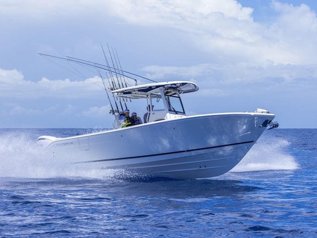 2026 Cobia Boats 285 CC Base