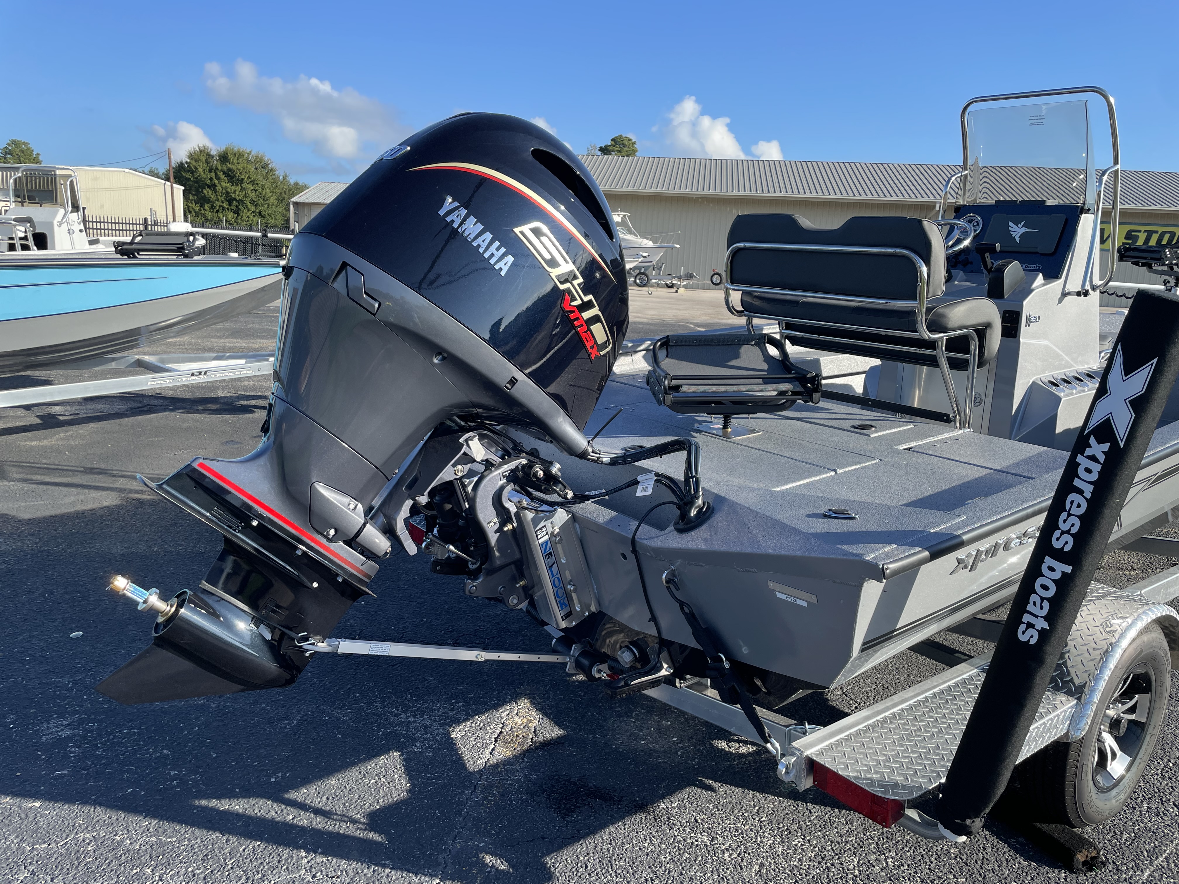 2027 Xpress Boats H20 Bay