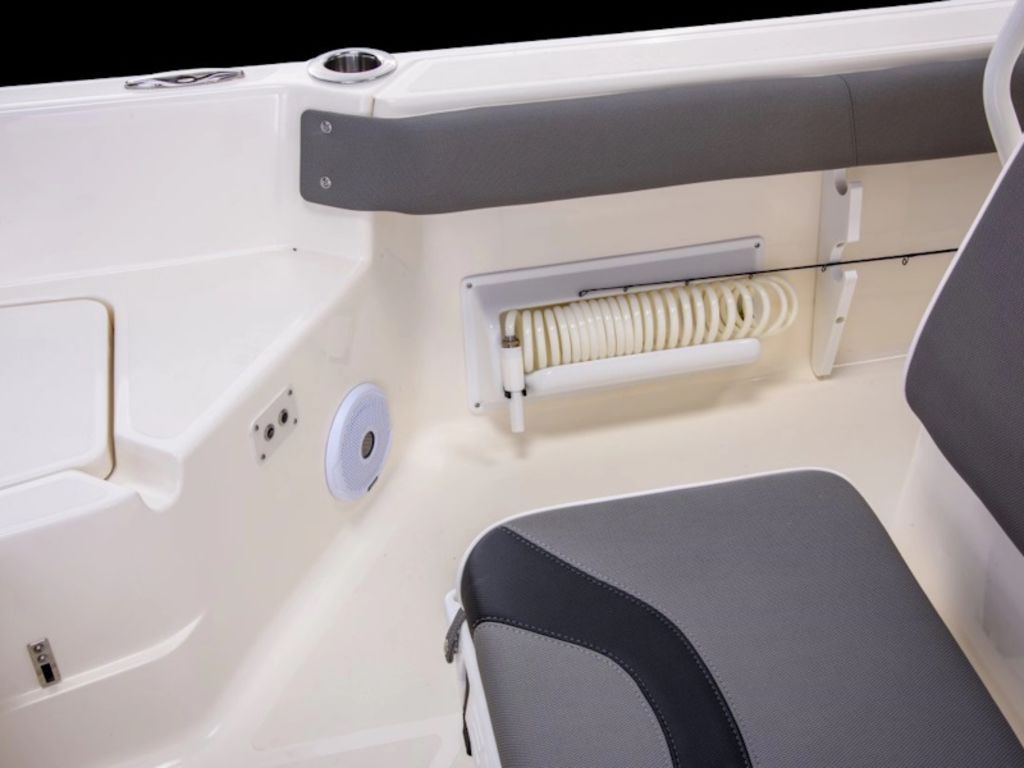 2026 Skeeter SX2550 FISH Base