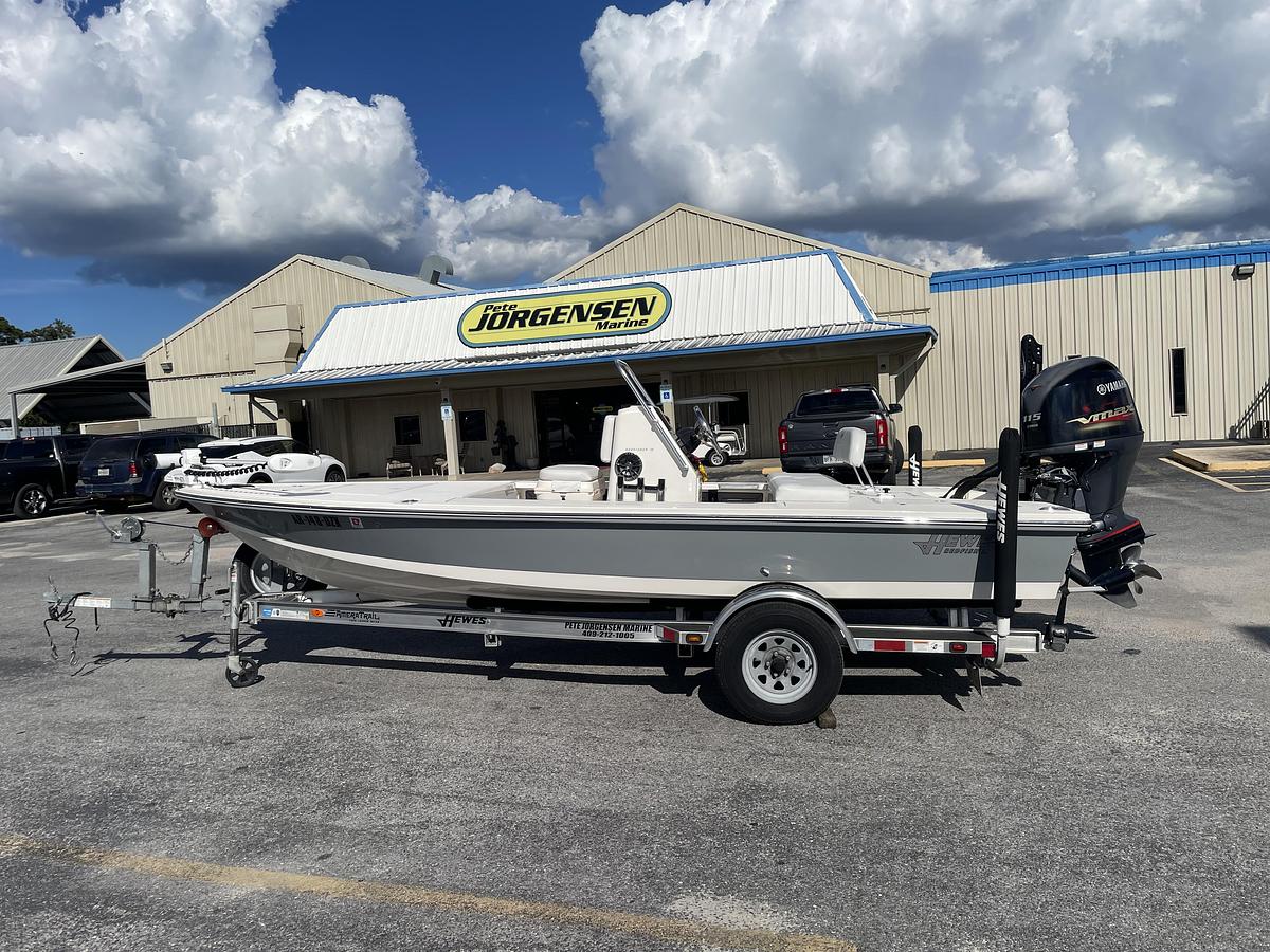 Used 2021 Hewes Redfisher 18