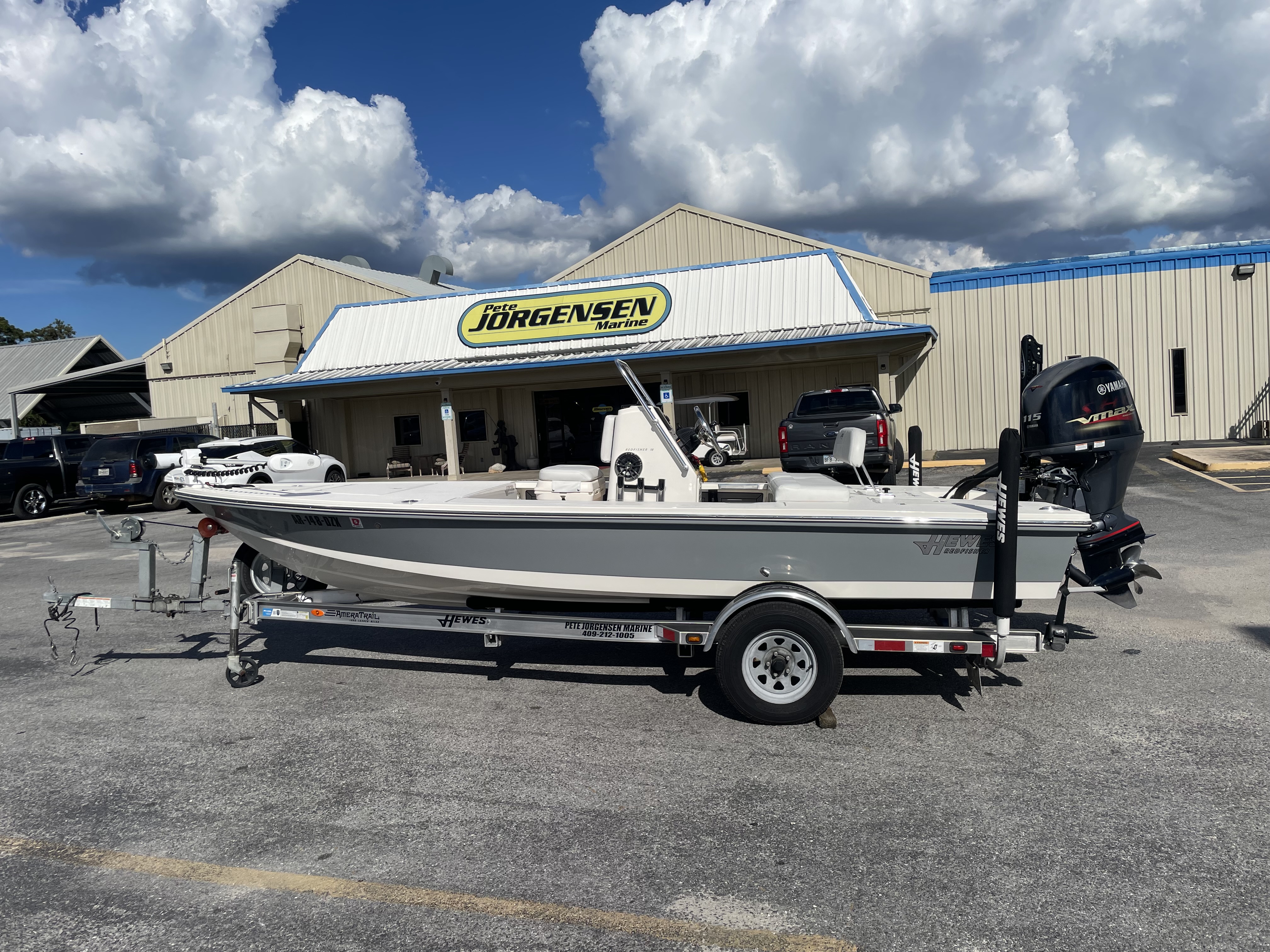 Used 2021 Hewes Redfisher 18