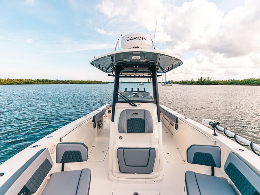 2026 Cobia Boats 285 Open Base