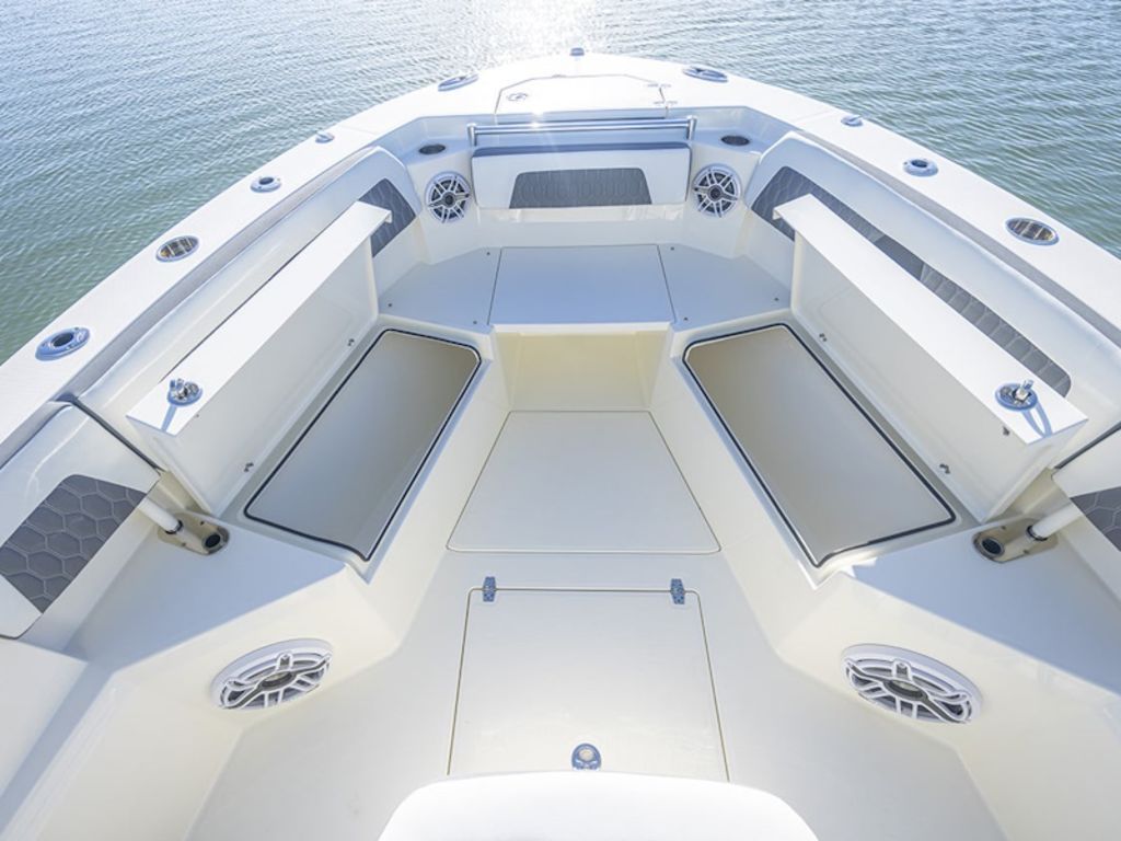 2026 Cobia Boats 265 CC Base