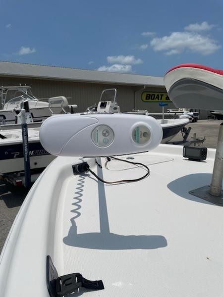 Used 2013 Blue Wave Boats 2400 PUREBAY