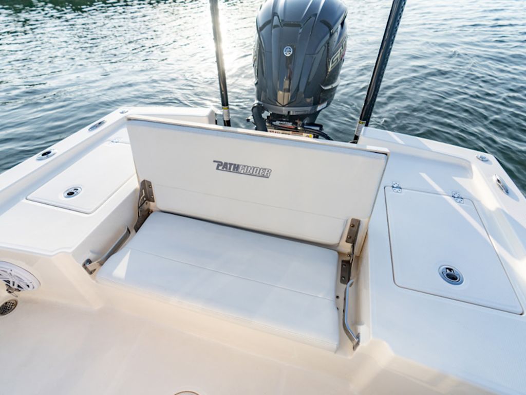 2027 Pathfinder Boats 2200 Hybrid Base