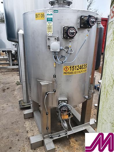 Used Stainless Steel Enclosed Tank Circa 600 Litre Capacity