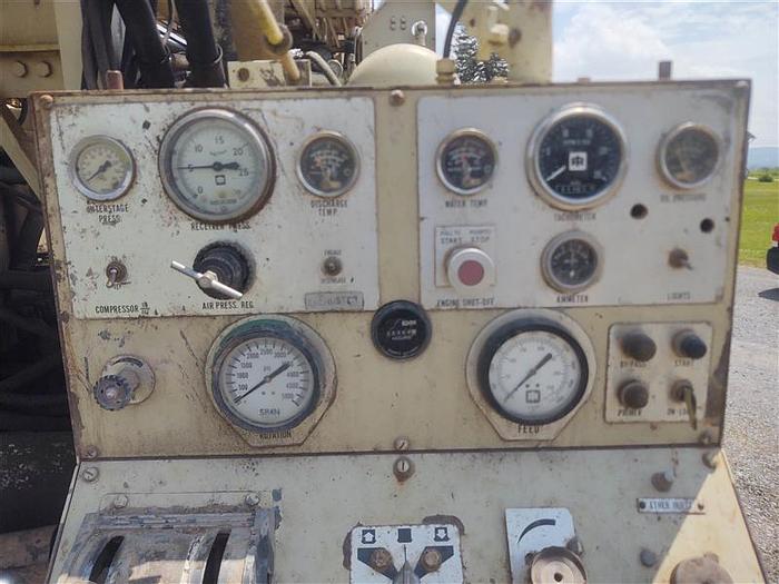 Used 1991 Ingersoll-Rand T3W Drill Rig