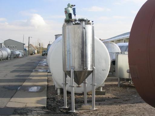 Usado 275 GALLON SINGLE SHELL TANK