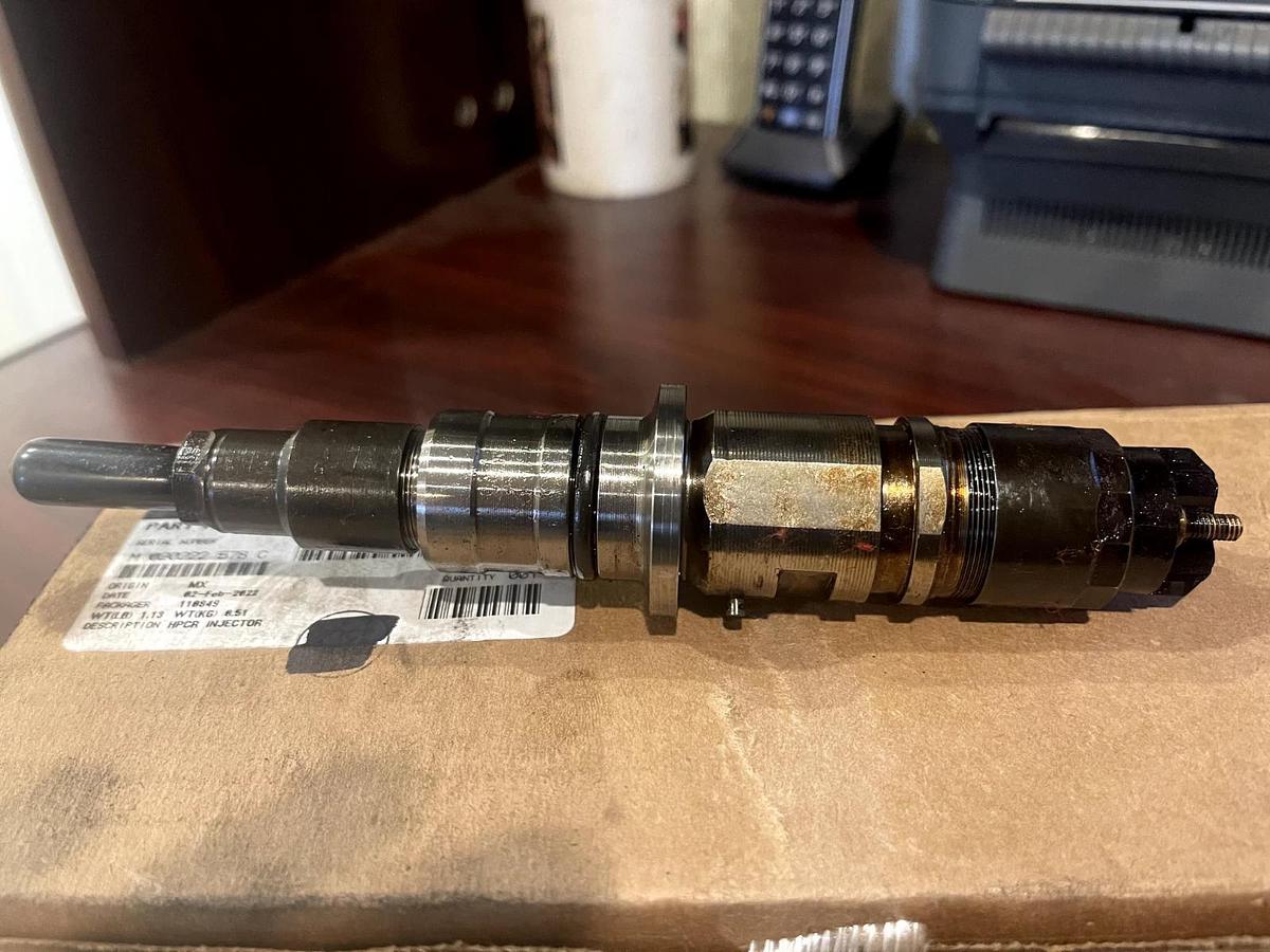 Used Cummins Fuel Injector CORE 5254261PX | FOR PARTS NOT WORKING