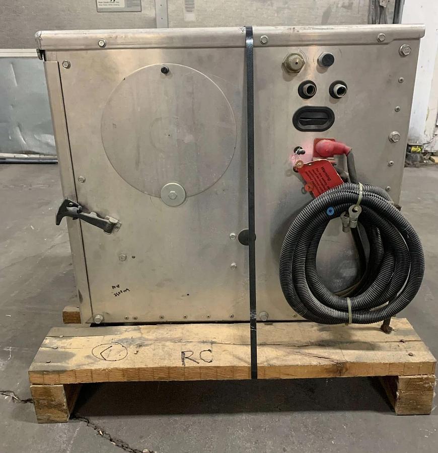 Used Used 4kW Onan Aux DKX-AUXA 2A Generator | S/N: K933091949