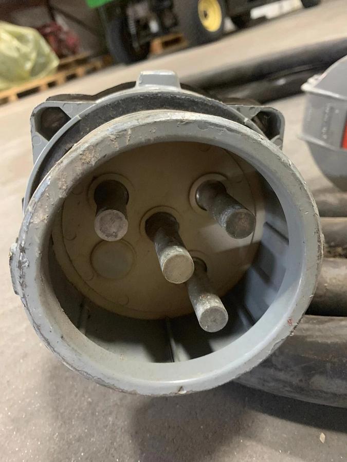 Used 37' 2/0 AWG 4 Conductor Meltric DS 200 Amp 3 Phase 480V Wire Cable