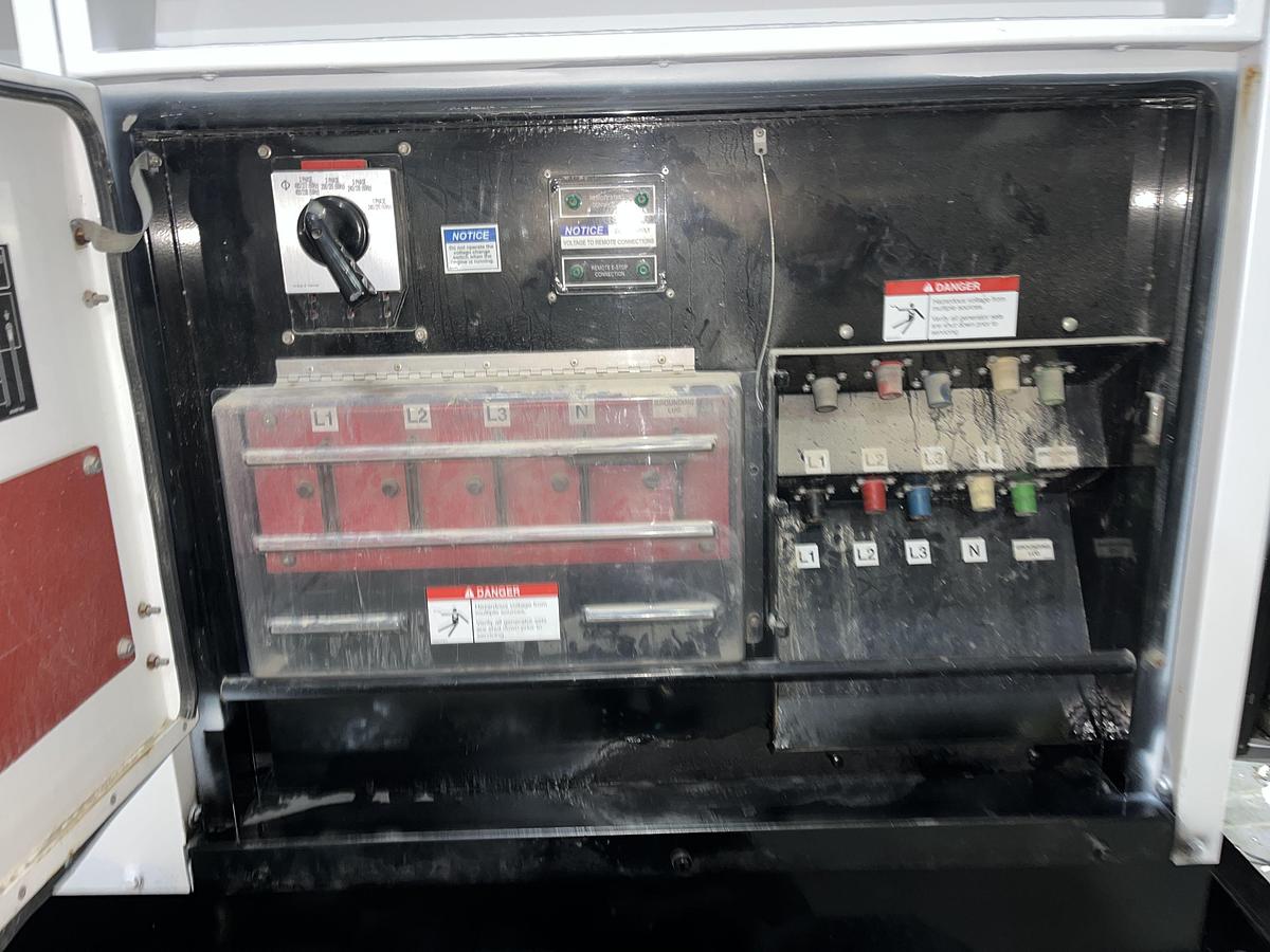 Used 200kW Cummins C200D2RE Spec. D Mobile Diesel Generator - S/N: F160969343