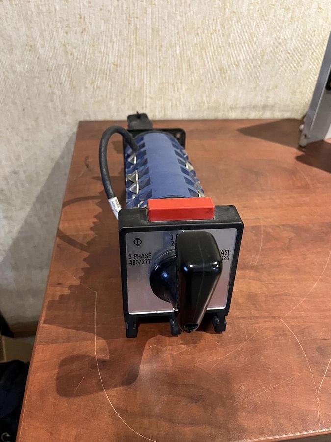 Used Used Kraus & Naimer C80 Voltage Selector - Cummins P/N: A041W631