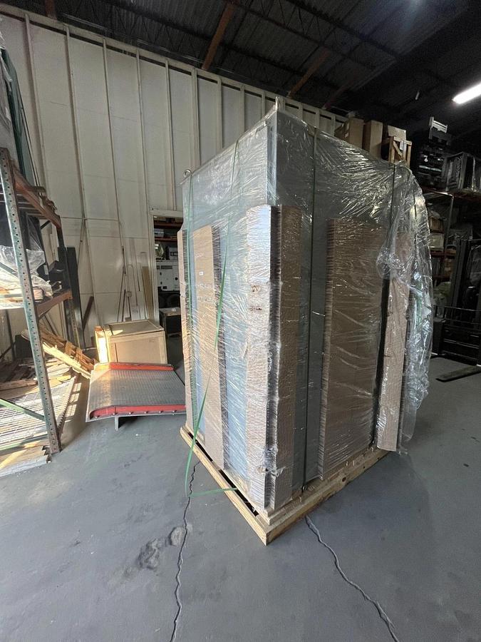 Used New 1600 Amp 480VAC Cummins CXRF8 Automatic Transfer Switch - S/N: D22M057070