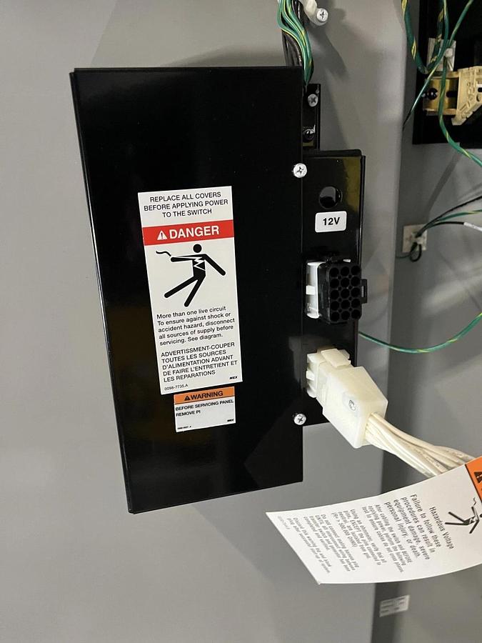 Used 400 Amp 240VAC Cummins OTECSEC Spec. B Automatic Transfer Switch S/N: D23M224469